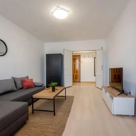 Apartment Nya